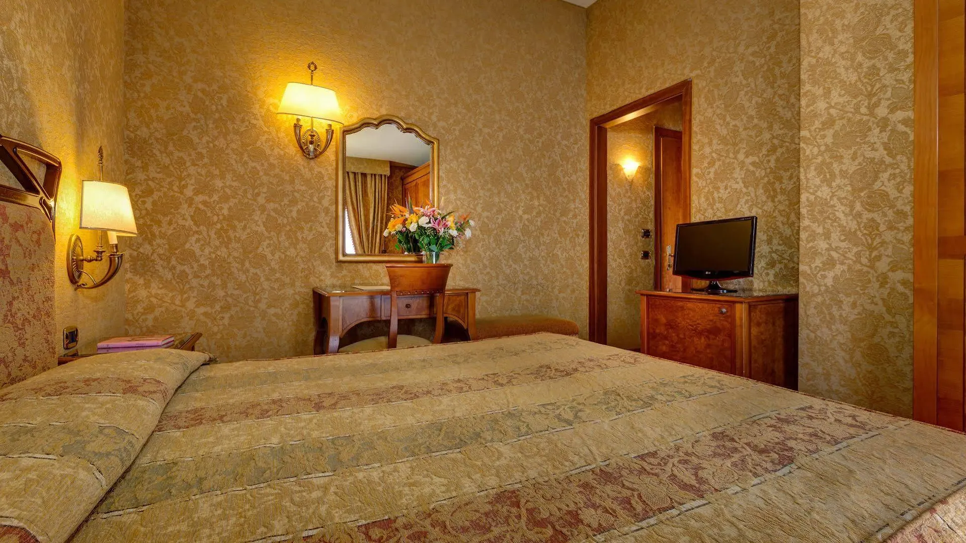 Hotel Villa Morgagni Рим