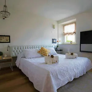in-casa-verona.hotelinveneto.com/