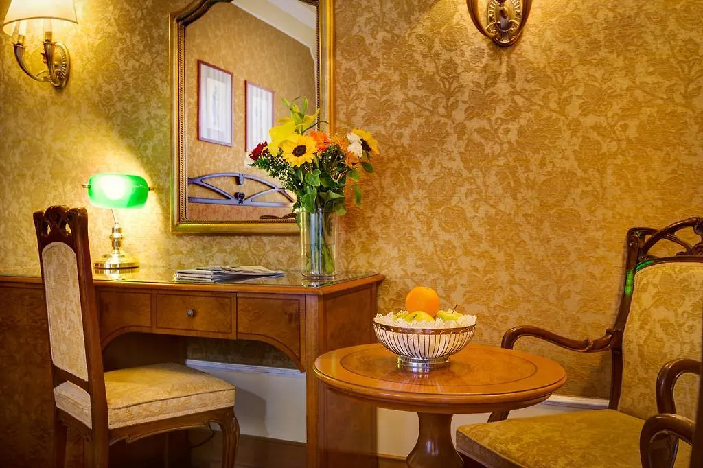 Hotel Villa Morgagni Róma 4*,  Olaszország